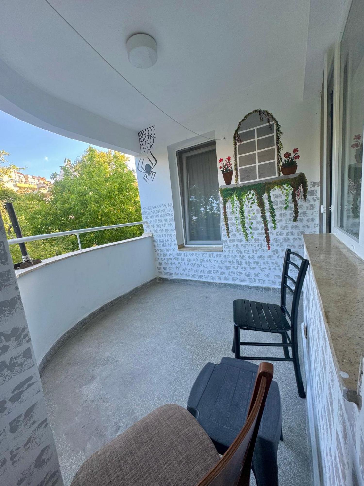 Spacious Apartment Next To South Park Просторен Апартамент До Южен Парк Top Location Sofia Eksteriør bilde